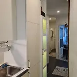 1 Bedroom 15 Min By Tram To Centre! Apartment