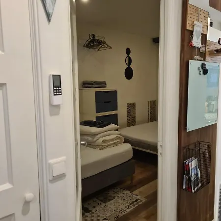 아파트 1 Bedroom 15 Min By Tram To Centre! *